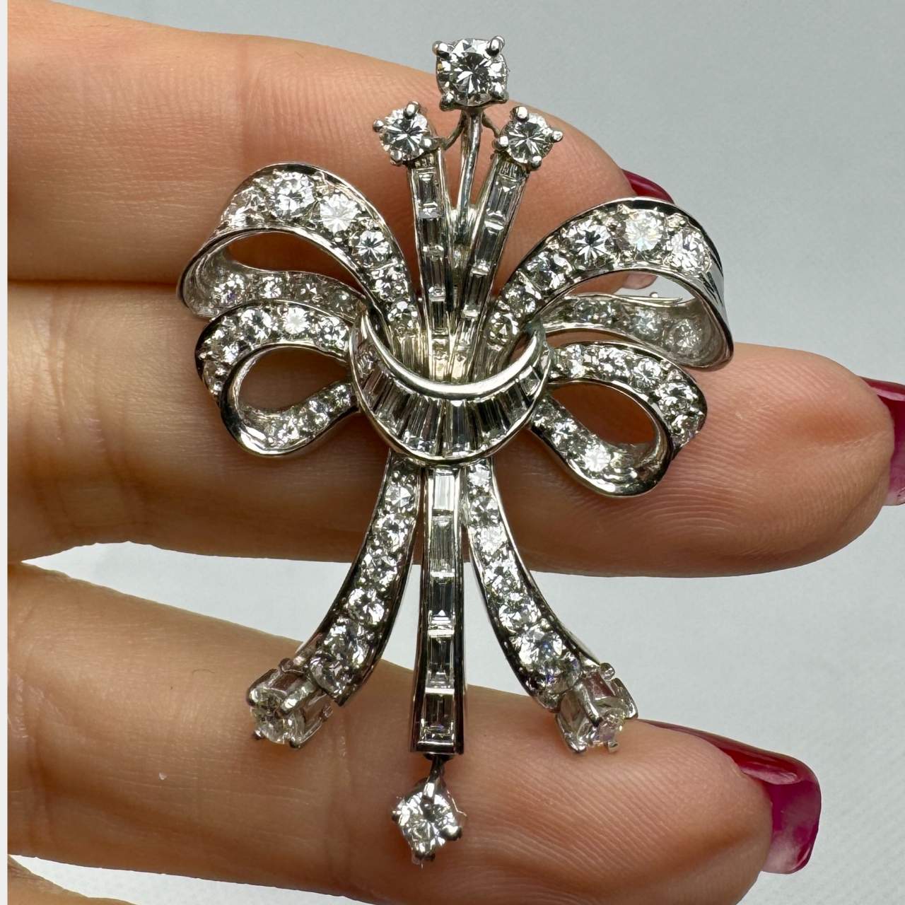4.50 Ct Art Deco Brooch