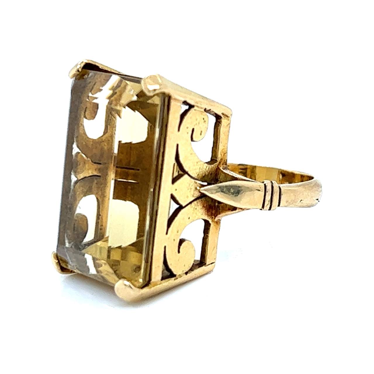 1960’s 18K Yellow Gold Topaz Ring