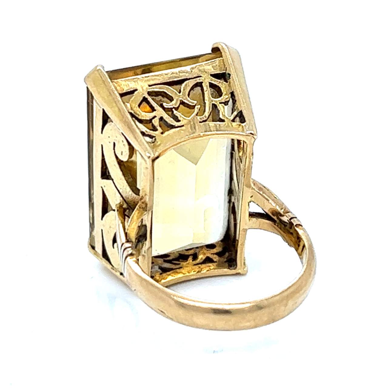 1960’s 18K Yellow Gold Topaz Ring