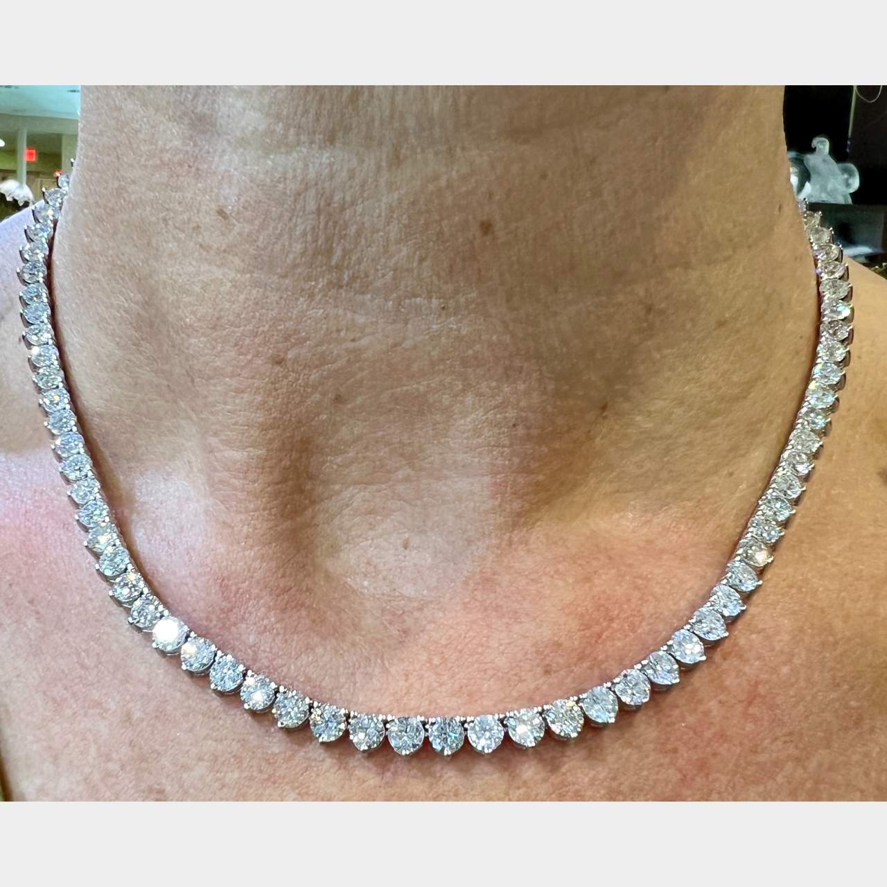 14K White Gold 40.00 Ct. Diamond Tennis Necklace