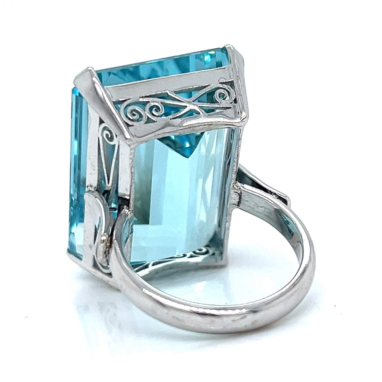 Art Deco Platinum Aquamarine Ring