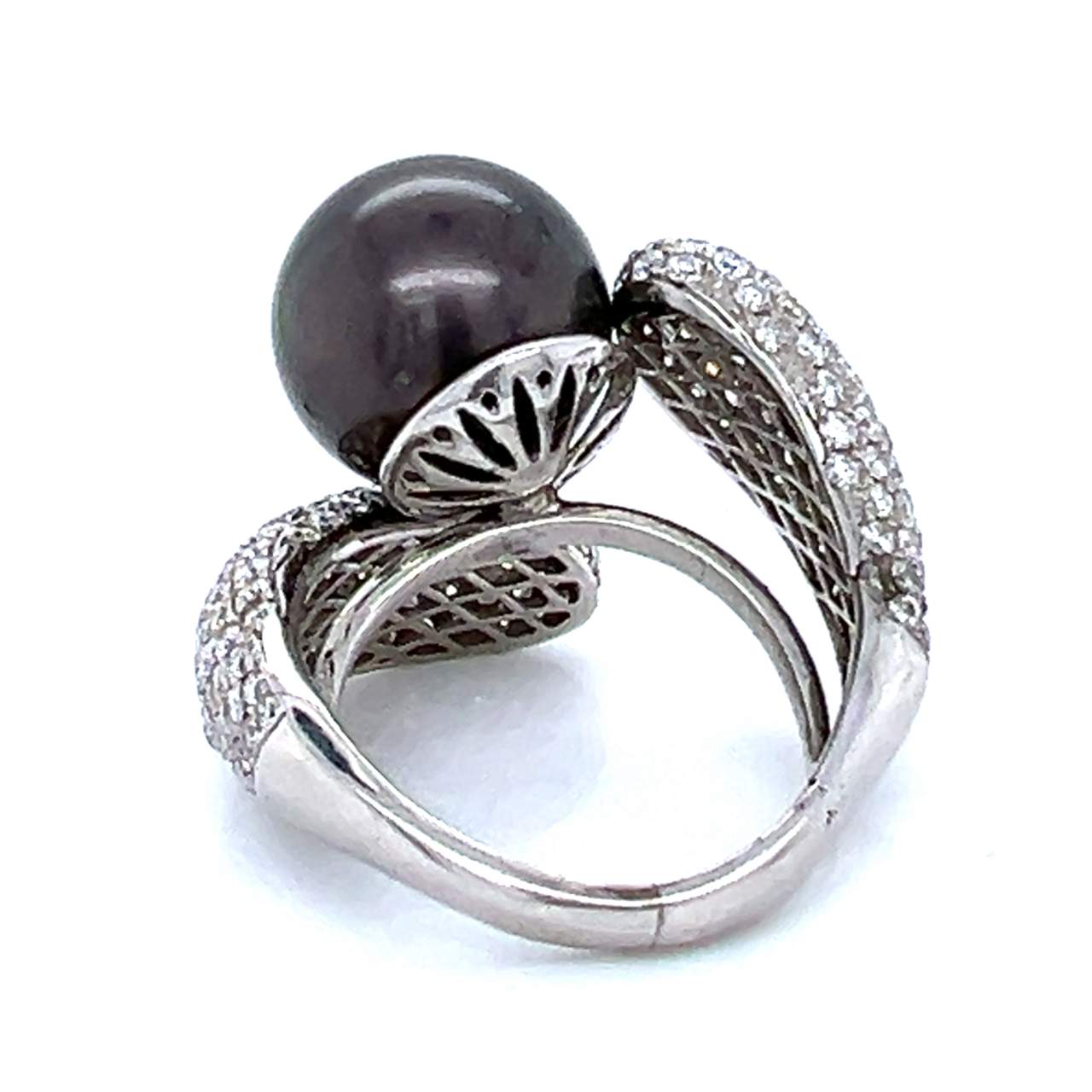 18K White Gold South Sea Pearl & Diamond Ring