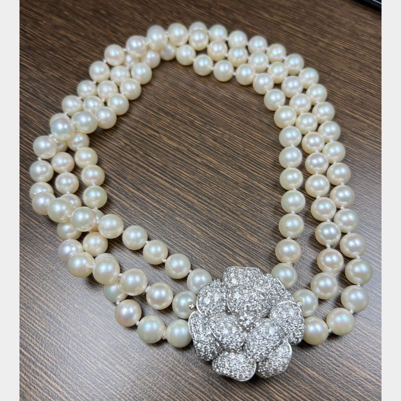 18K White Gold 7.00 Ct. Diamond Pearl Choker Necklace