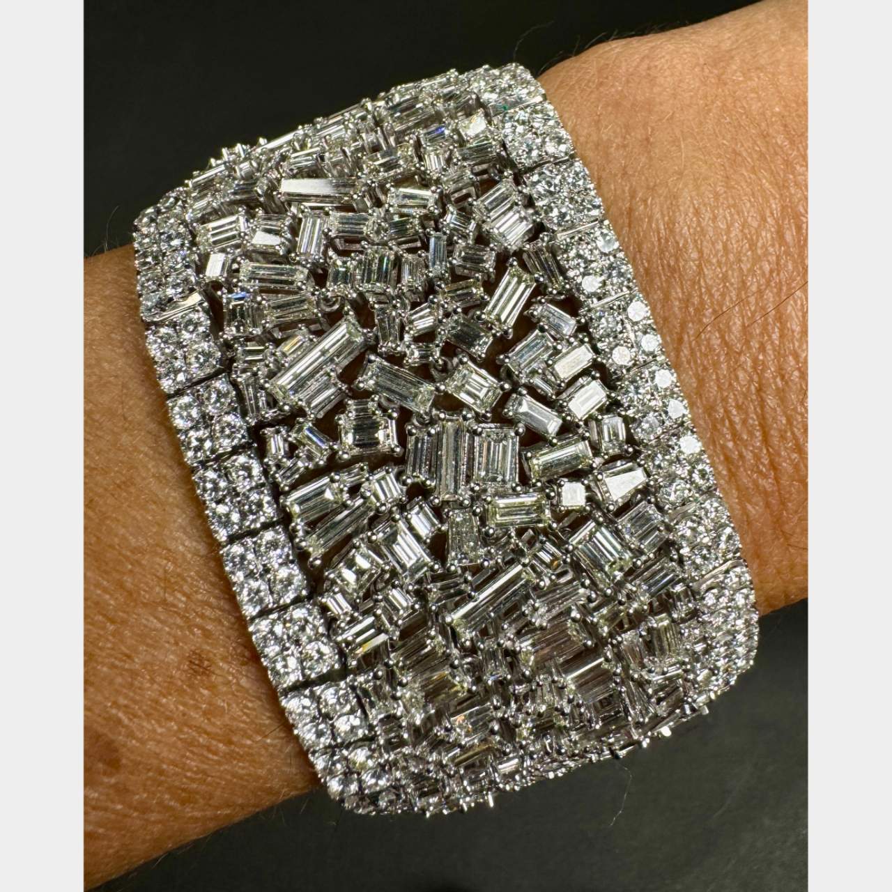 18K White Gold 51.25 Ct. Diamond Bracelet
