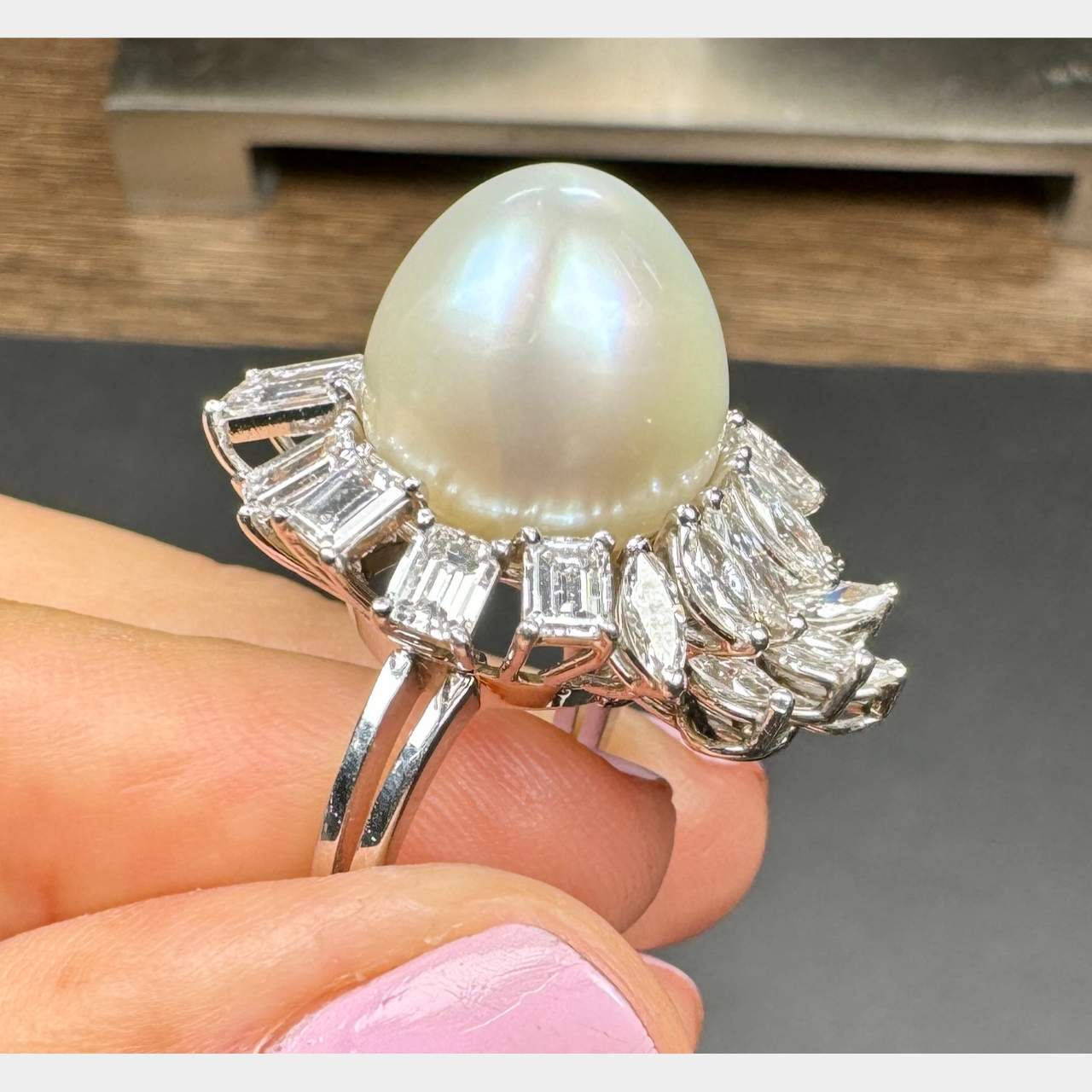 18K White Gold LFG Certified South Sea Pearl & Diamond Ring