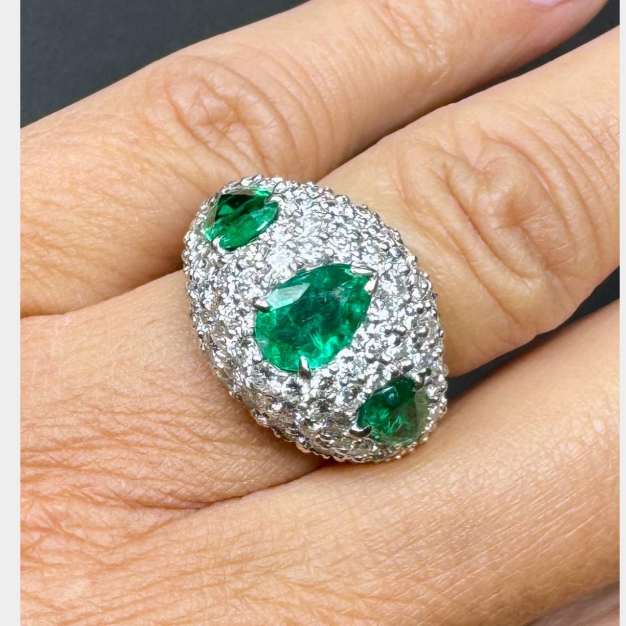 18K White Gold Emerald & Diamond Cocktail Ring