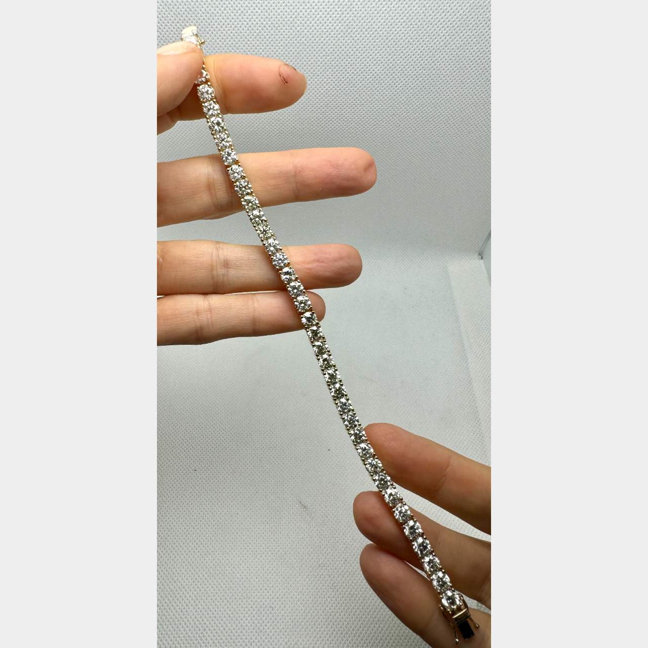 14K Yellow Gold 19.60 Ct. Diamond Tennis Bracelet