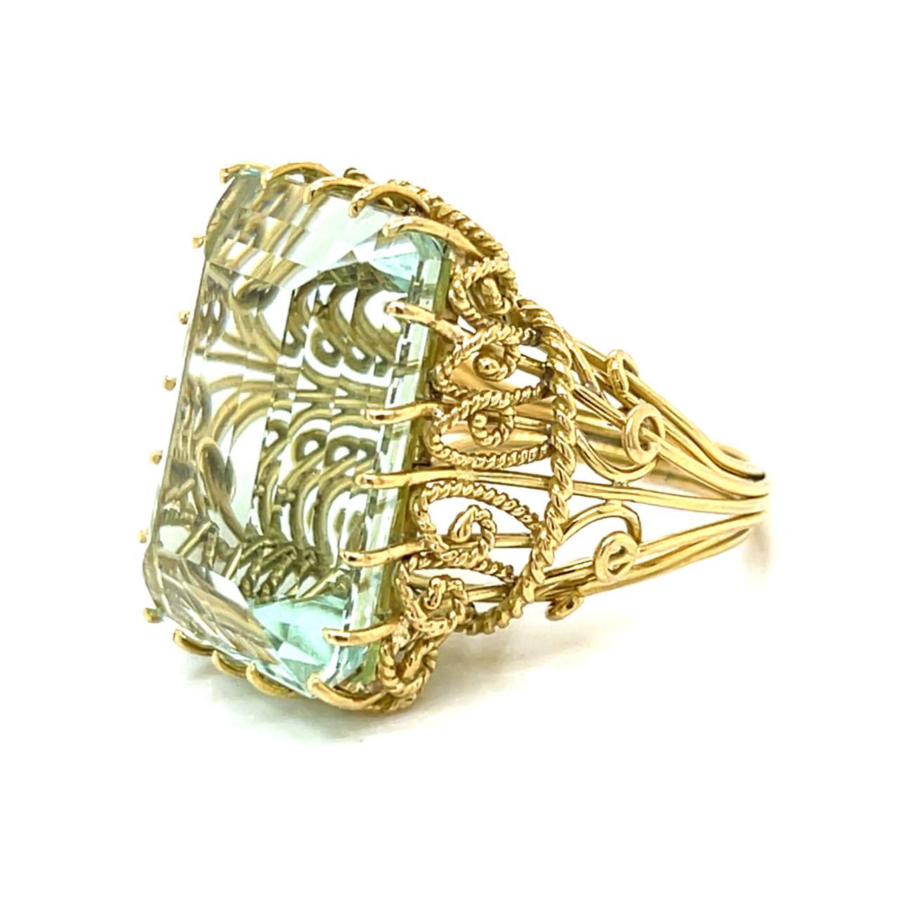 1960’s 18K Yellow Gold Aquamarine Ring