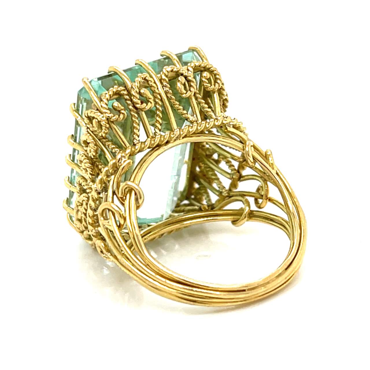 1960’s 18K Yellow Gold Aquamarine Ring