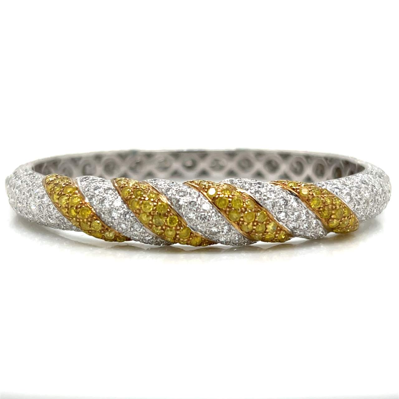 18K White Gold Fancy Yellow Diamond Bangle Bracelet