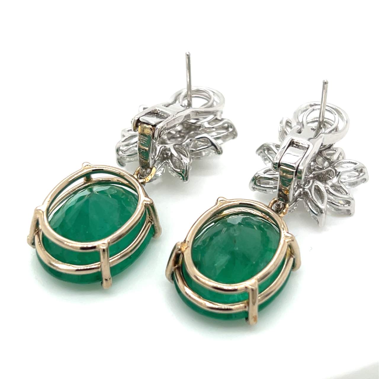 18K White Gold Emerald & Diamond Earrings
