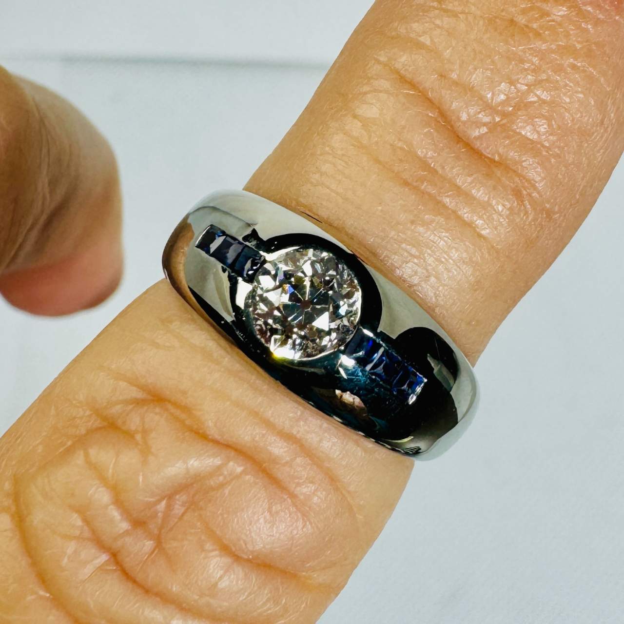 Art Deco 18K White Gold Diamond & Sapphire Ring