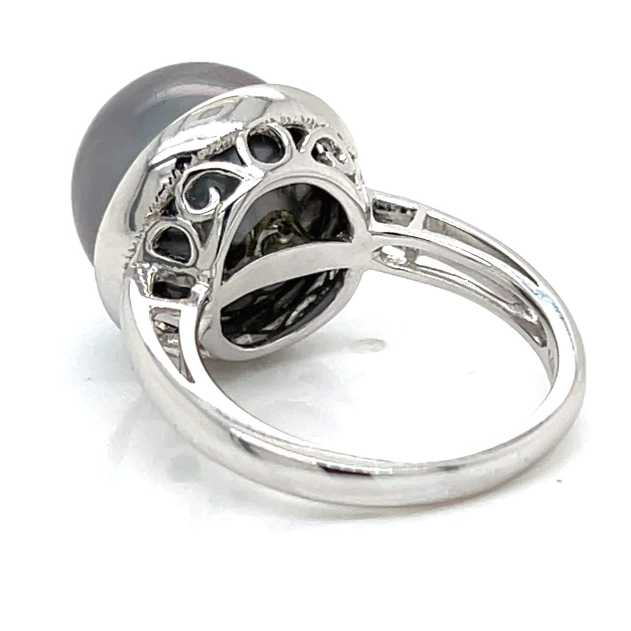 14K White Gold South Sea Pearl & Diamond Ring