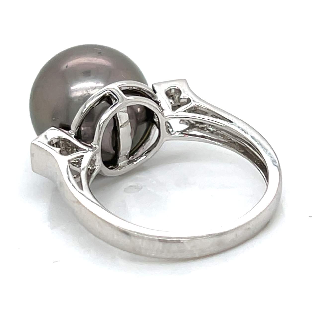 18K White Gold South Sea Pearl & Diamond Ring