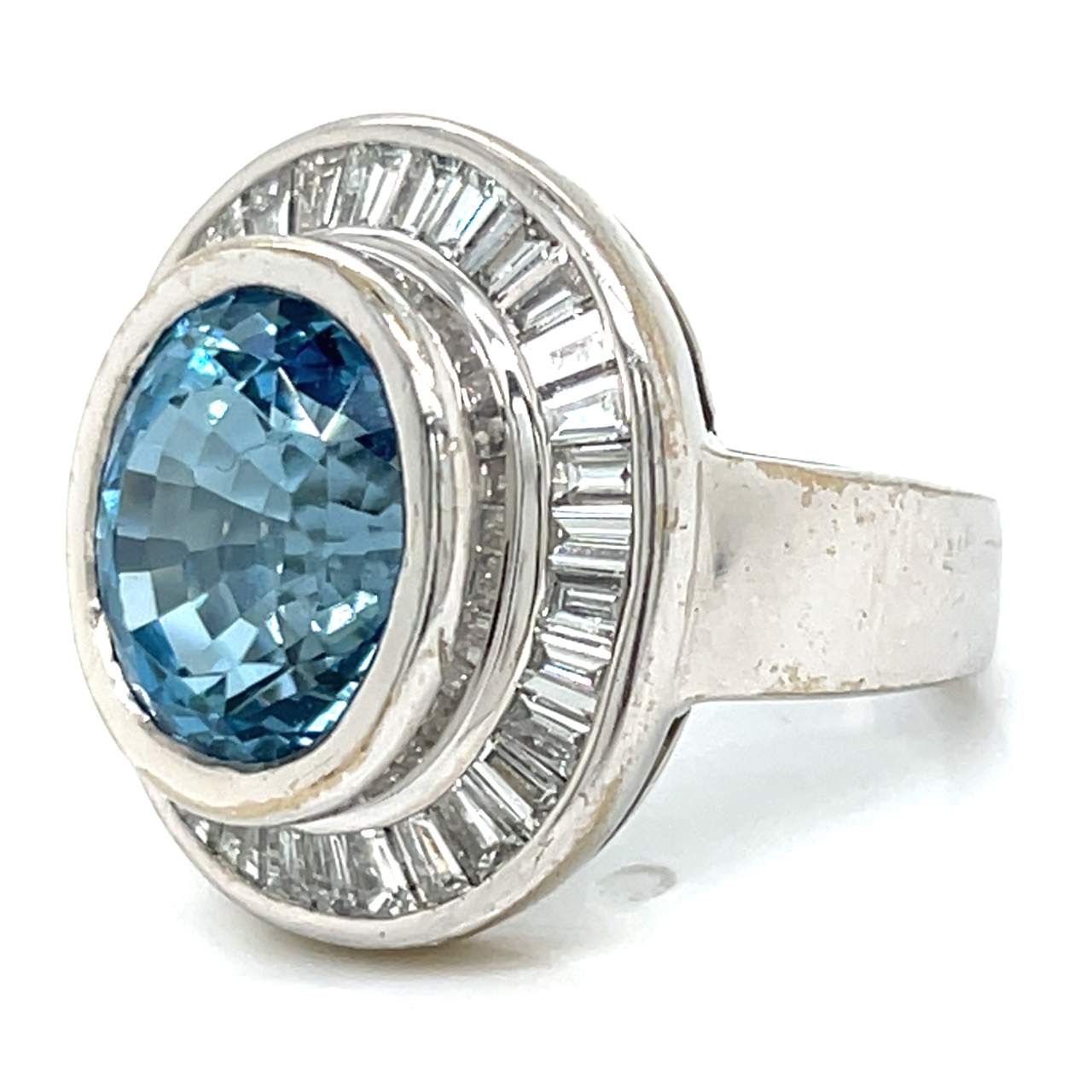 18K White Gold Aquamarine & Diamond Ring