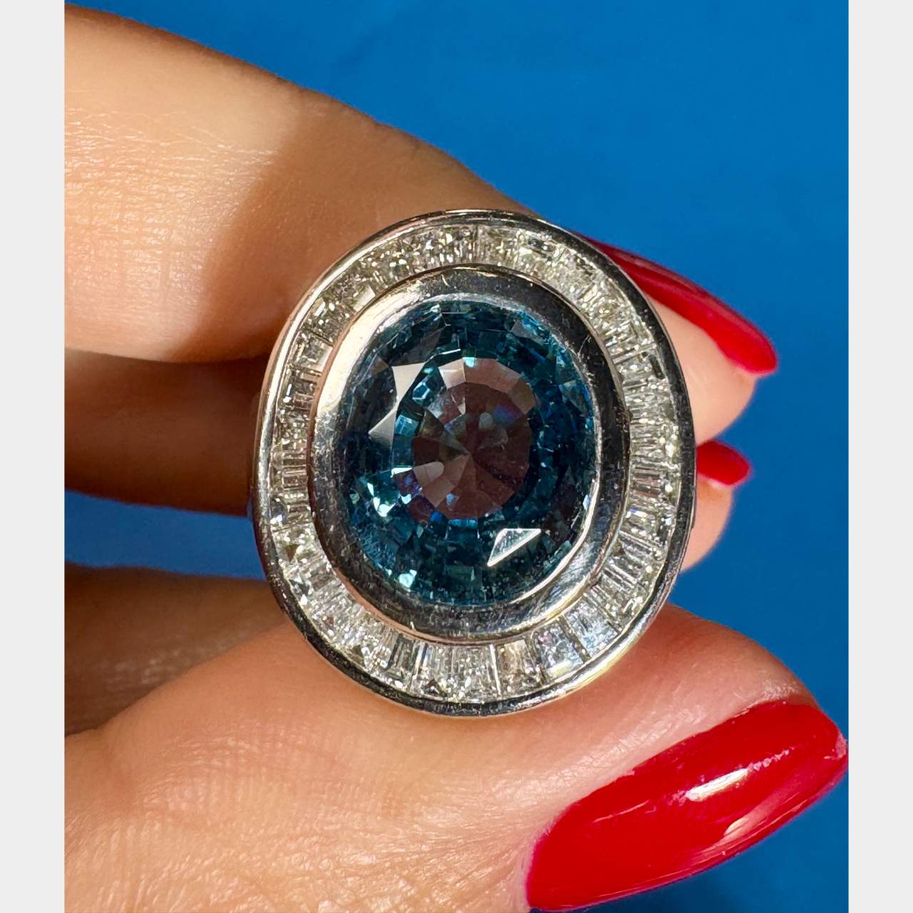 18K White Gold Aquamarine & Diamond Ring