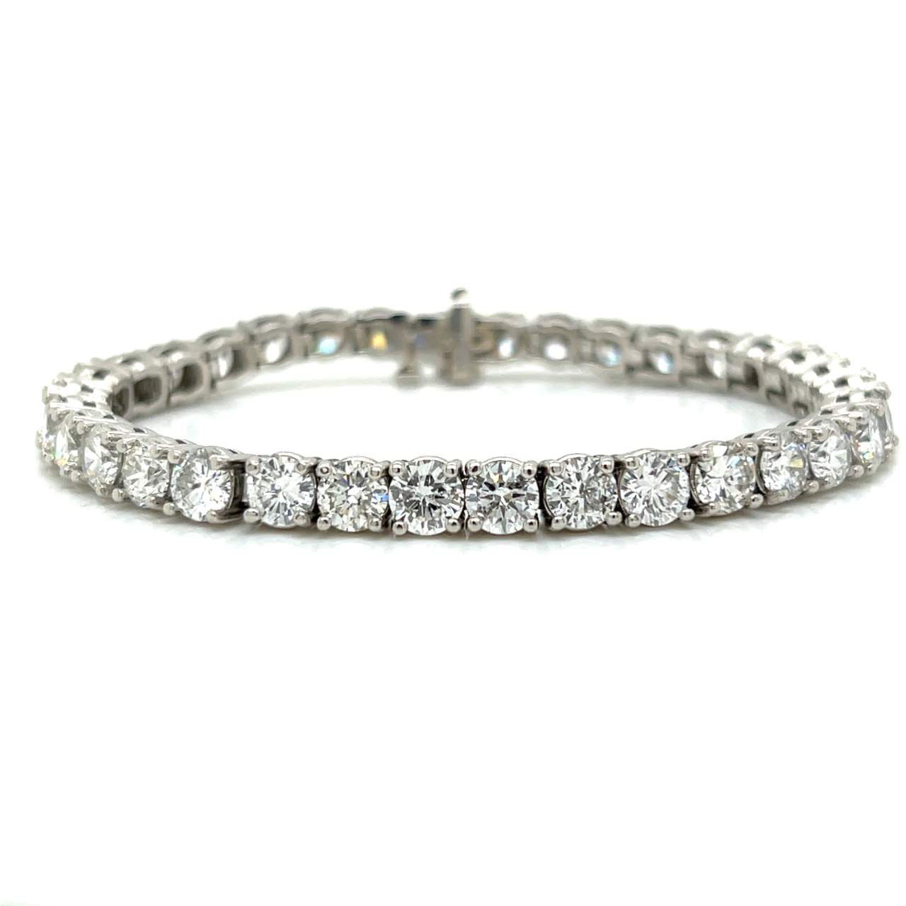 Platinum 18.90 Ct. Diamond Tennis Bracelet