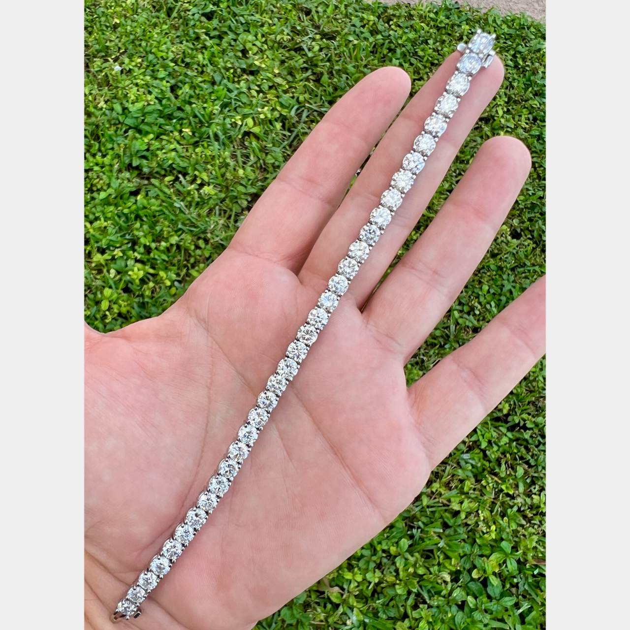 Platinum 18.90 Ct. Diamond Tennis Bracelet