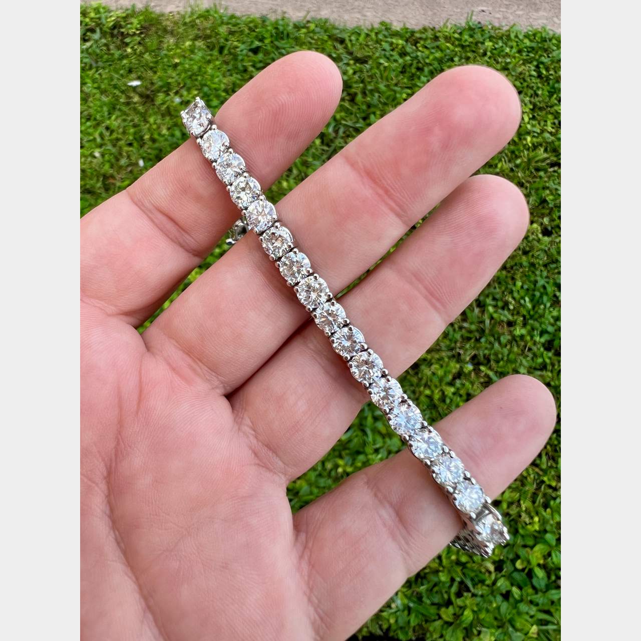 Platinum 18.90 Ct. Diamond Tennis Bracelet