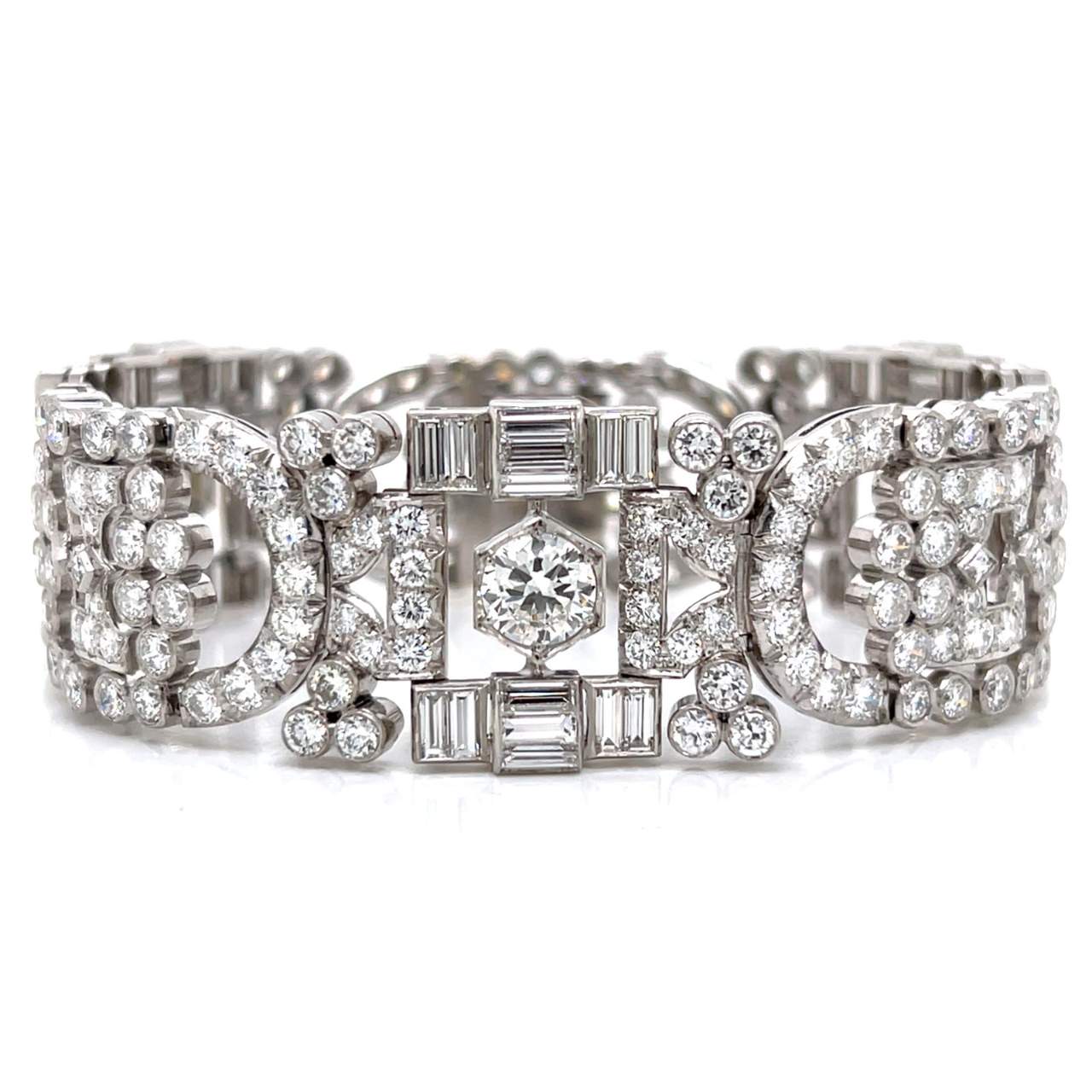 Art Deco Platinum 26.00 Ct. Diamond Bracelet