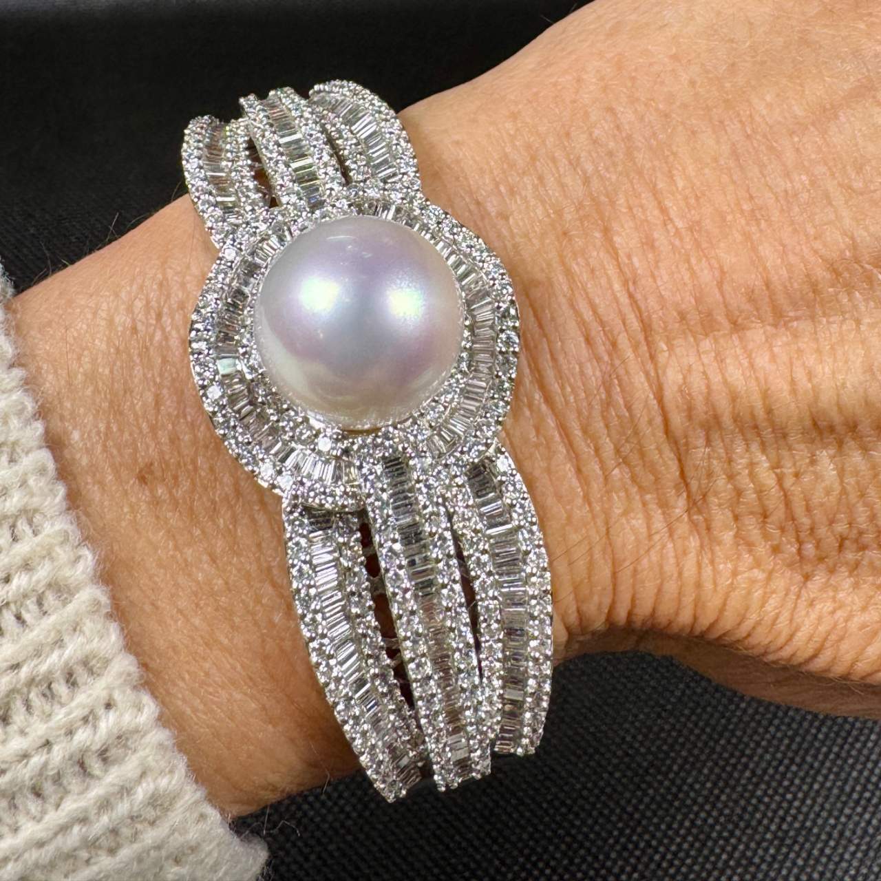 18K White Gold South Sea Pearl & Diamond Bangle