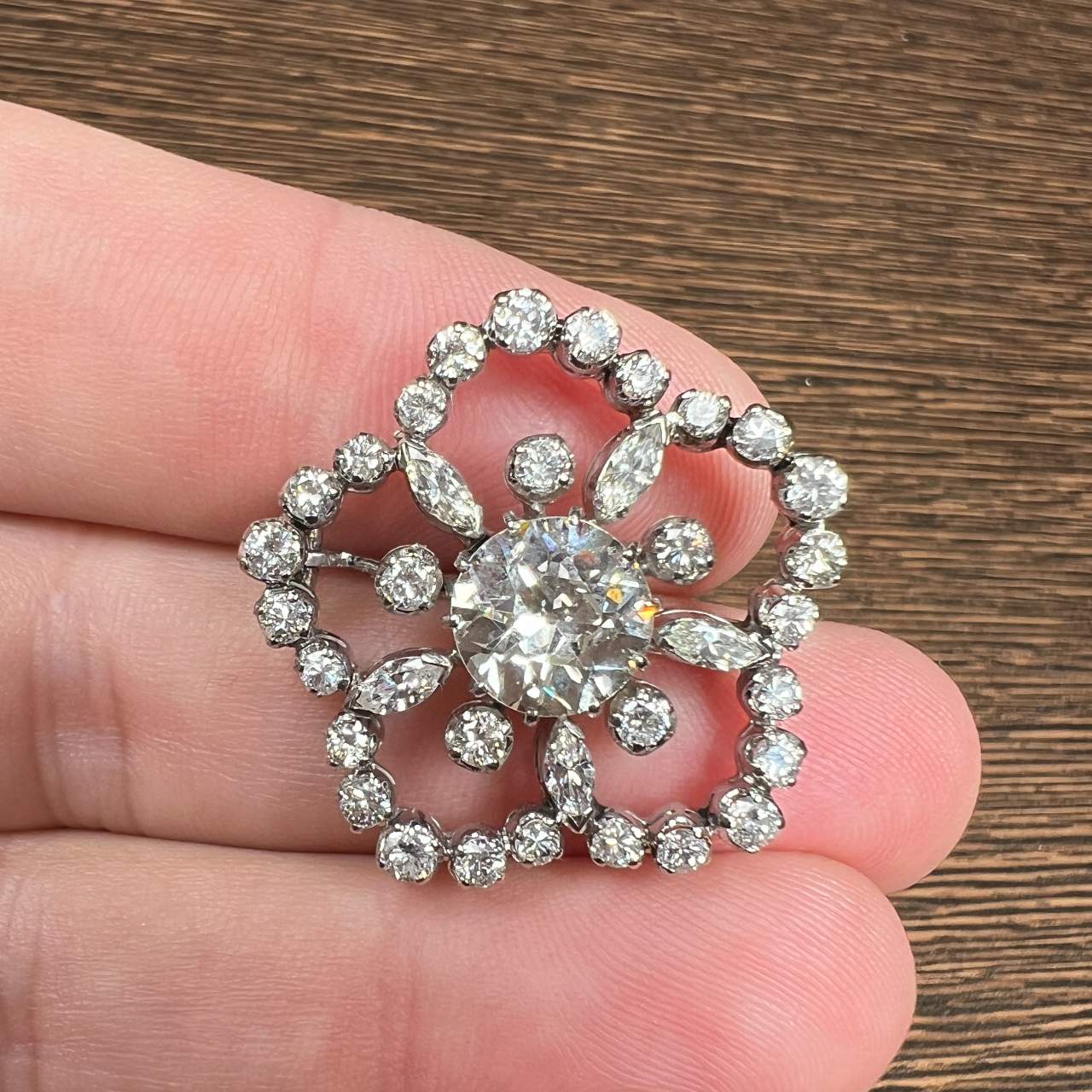 Art Deco 18K White Gold 4.85 Ct. Diamond Brooch