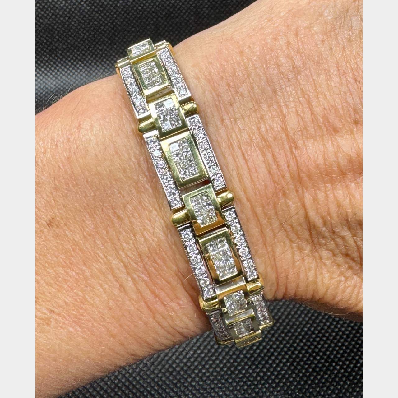 18K Yellow Gold Diamond Necklace & Bracelet Set