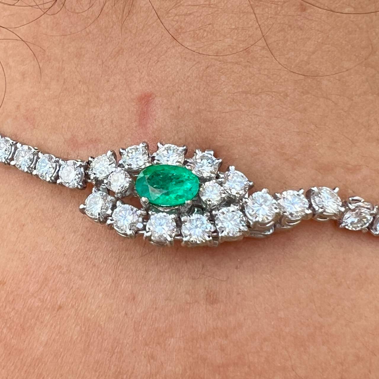 ALDAO 18K White Gold Gubelin & SSEF Certified Colombian Emerald and Diamond Necklace