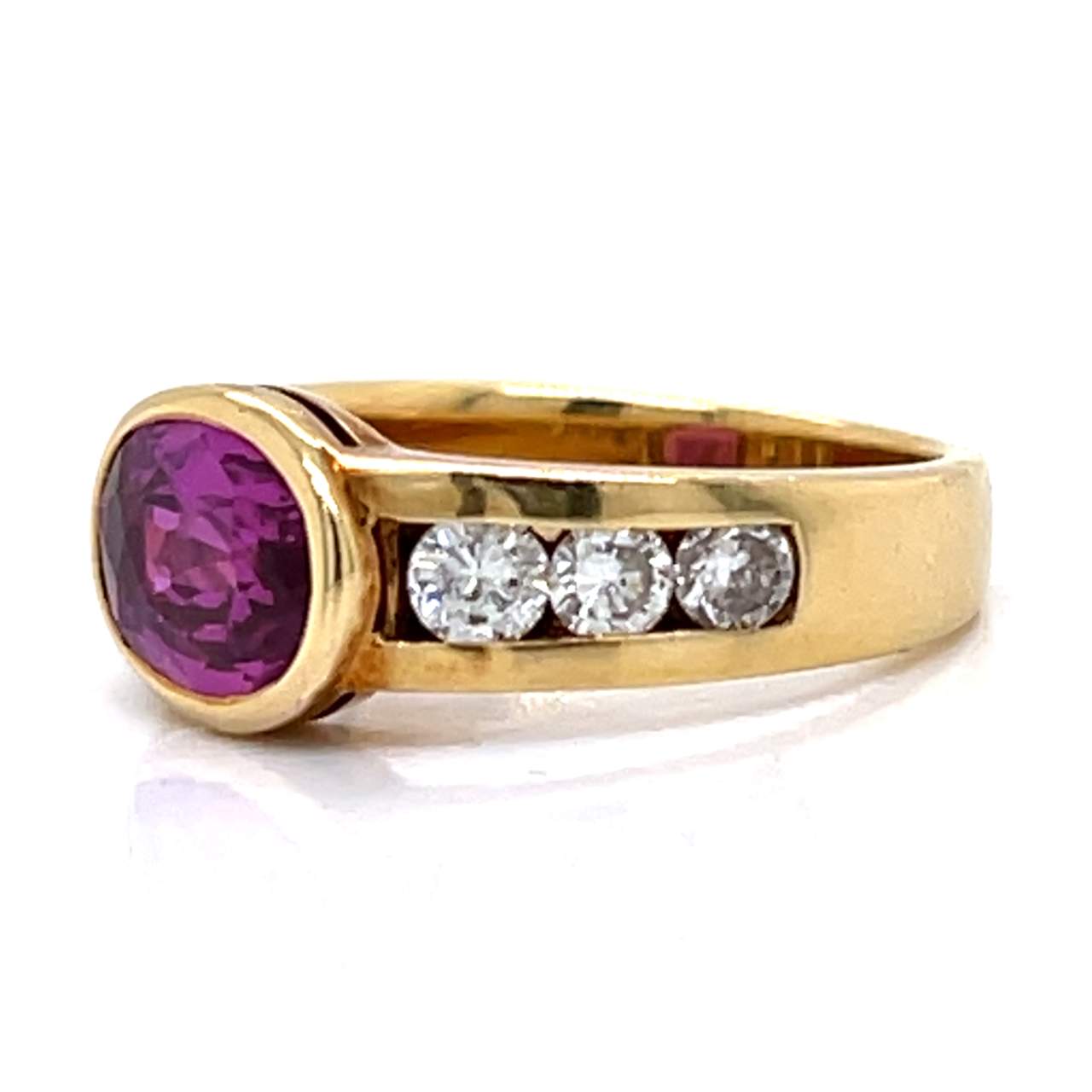 18K Yellow Gold Ruby & Diamond Ring