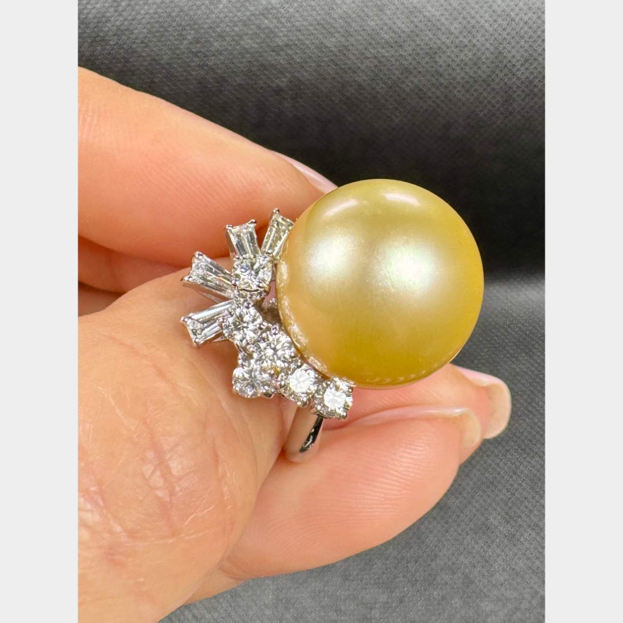 18K White Gold South Sea Pearl & Diamond Ring