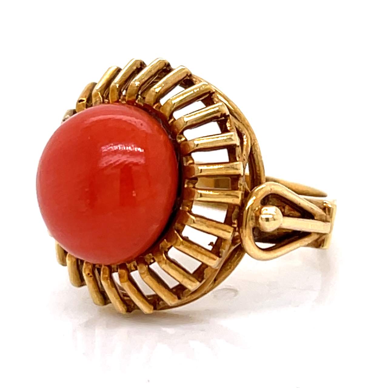 1960’s 18K Yellow Gold Coral Ring