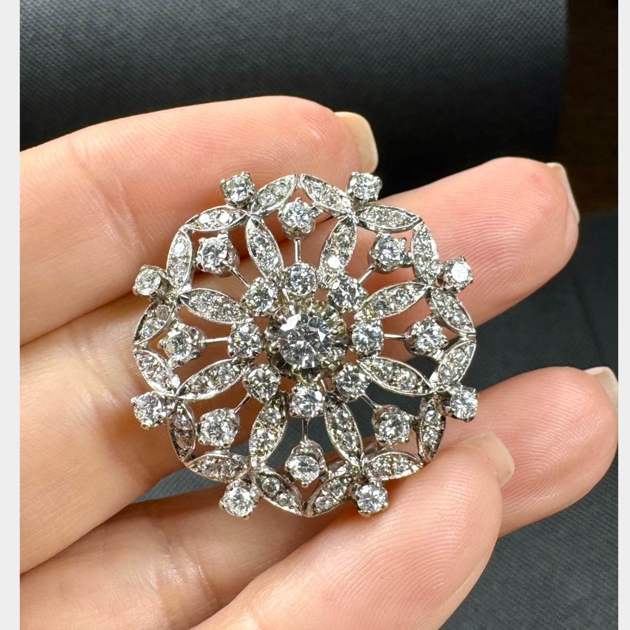 Art Deco 18K White Gold Diamond Brooch