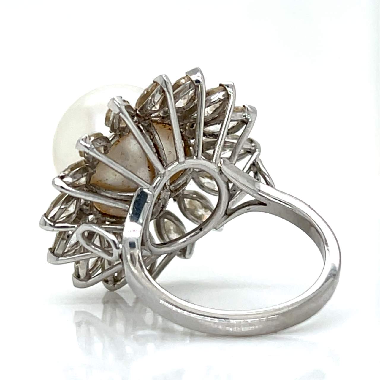 18K White Gold South Sea Pearl & Diamond Ring