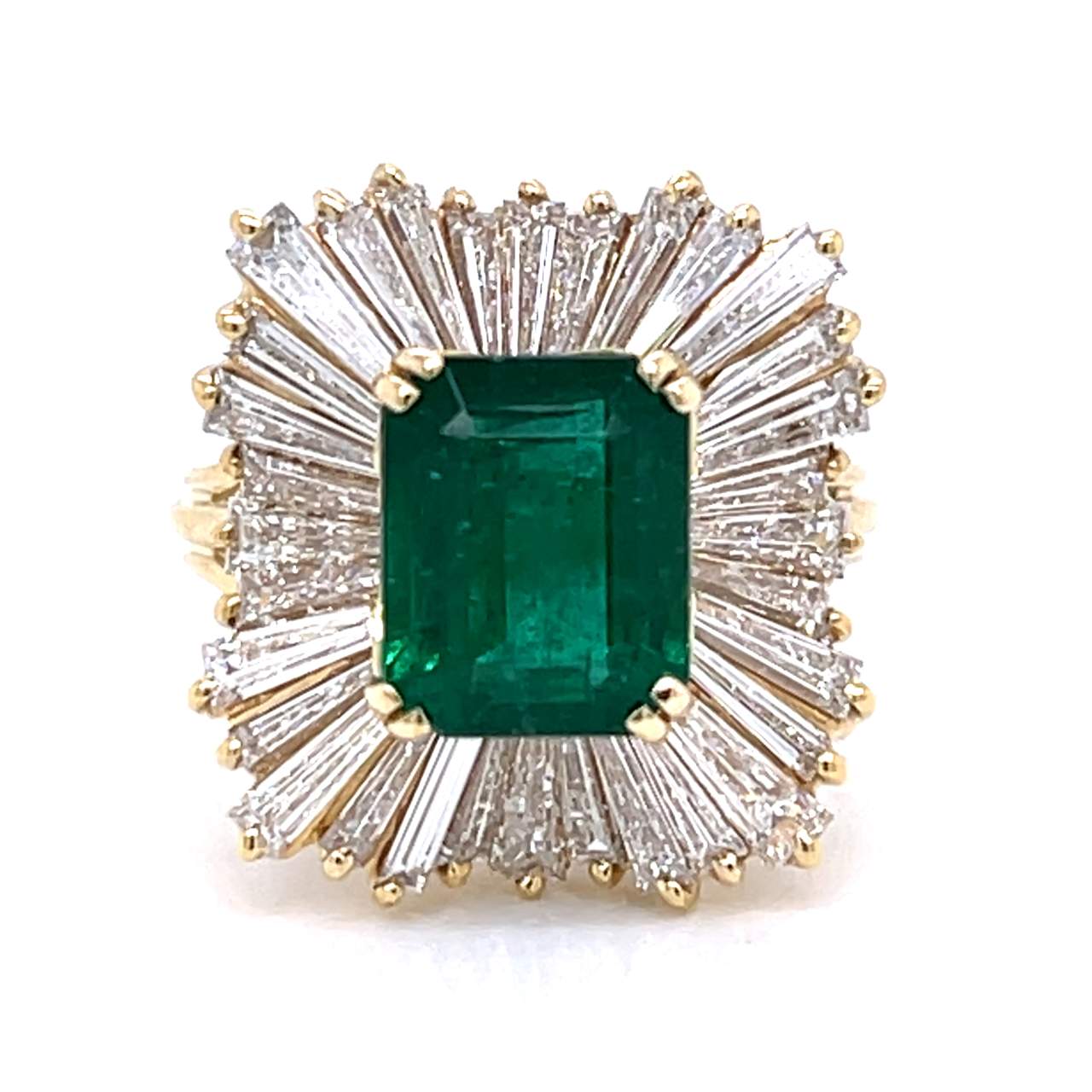18K Yellow Gold Emerald & Diamond Ring