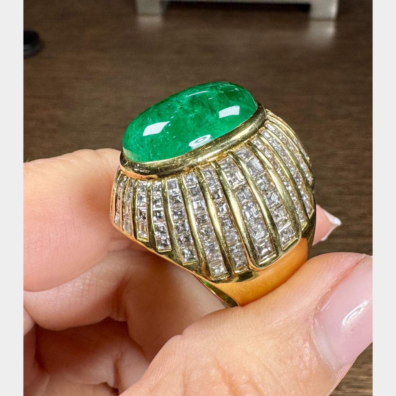 18K Yellow Gold Emerald & Diamond Cocktail Ring