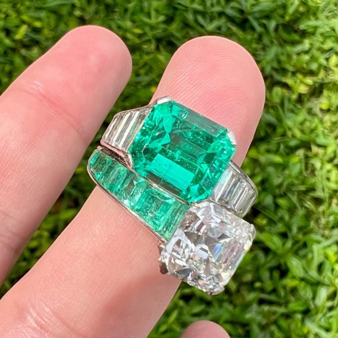 Art Deco Platinum GIA Certified Diamond & Colombian Emerald Ring