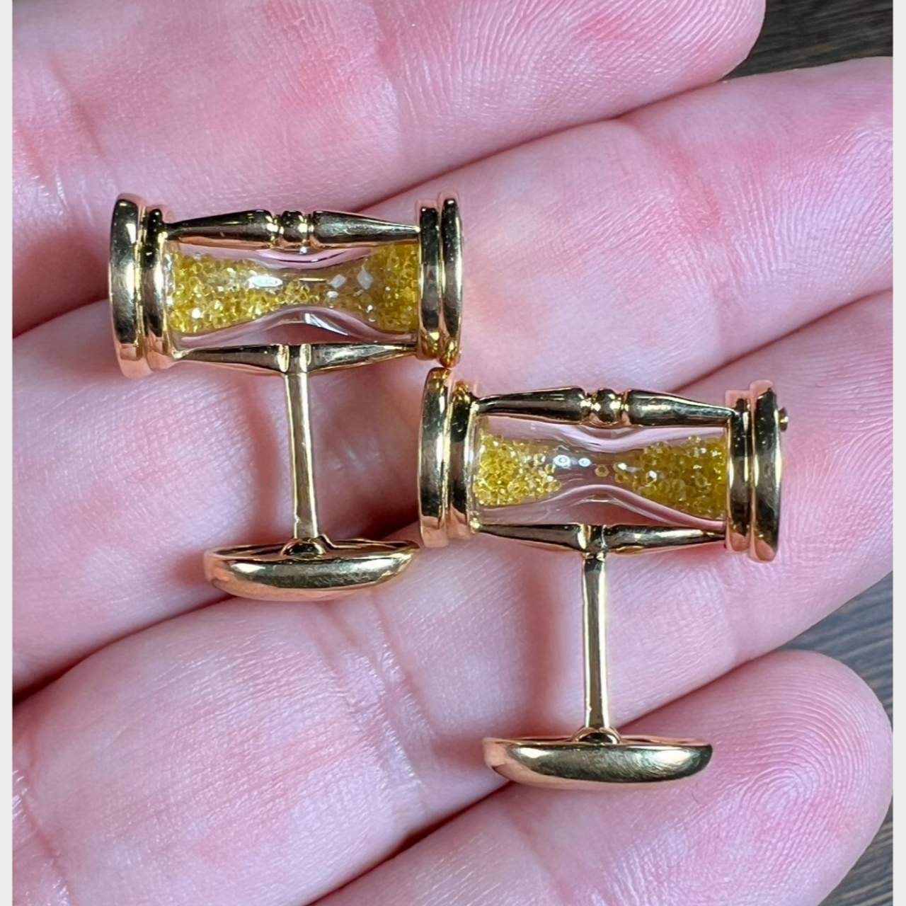 LOUIS GLICK STARBURST 18K Yellow Gold Diamond Hourglass Cufflinks