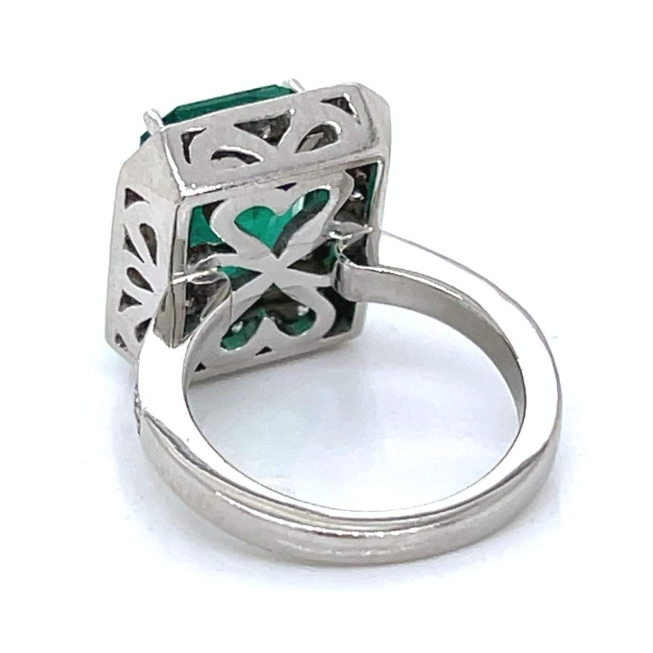 Platinum 4.67 Ct. Emerald & Diamond Ring