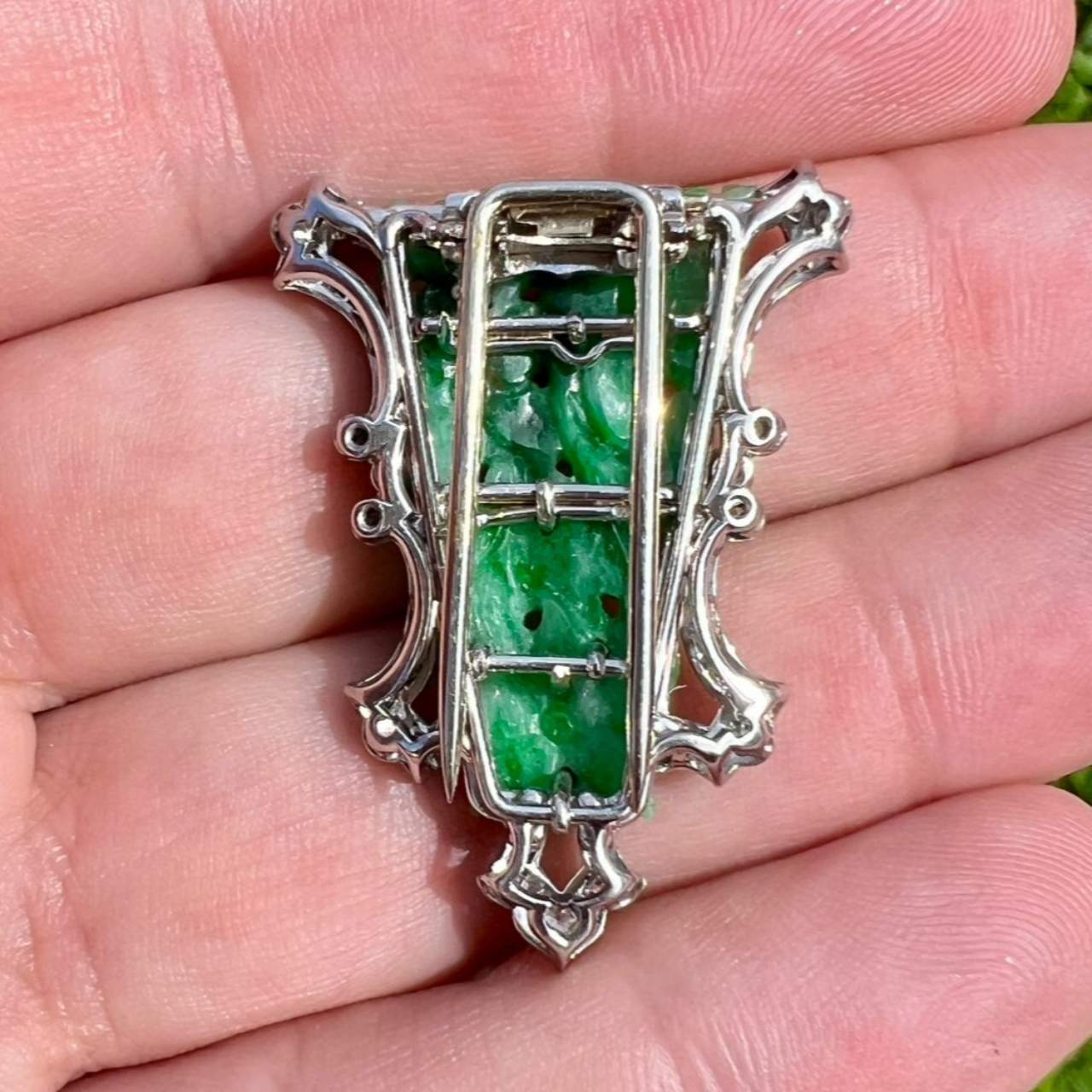 Art Deco Platinum Jade & Diamond Brooch