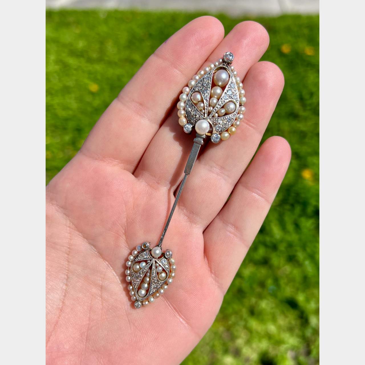 French Art Deco Platinum Natural Pearl & Diamond Jabot Pin