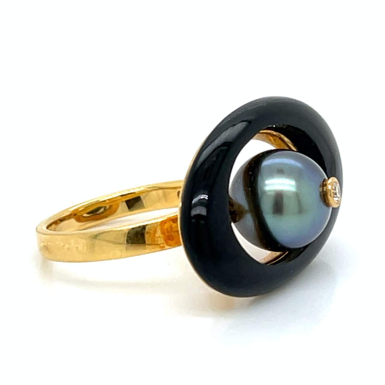 18K Yellow Gold Black Onyx, Pearl, and Diamond Ring
