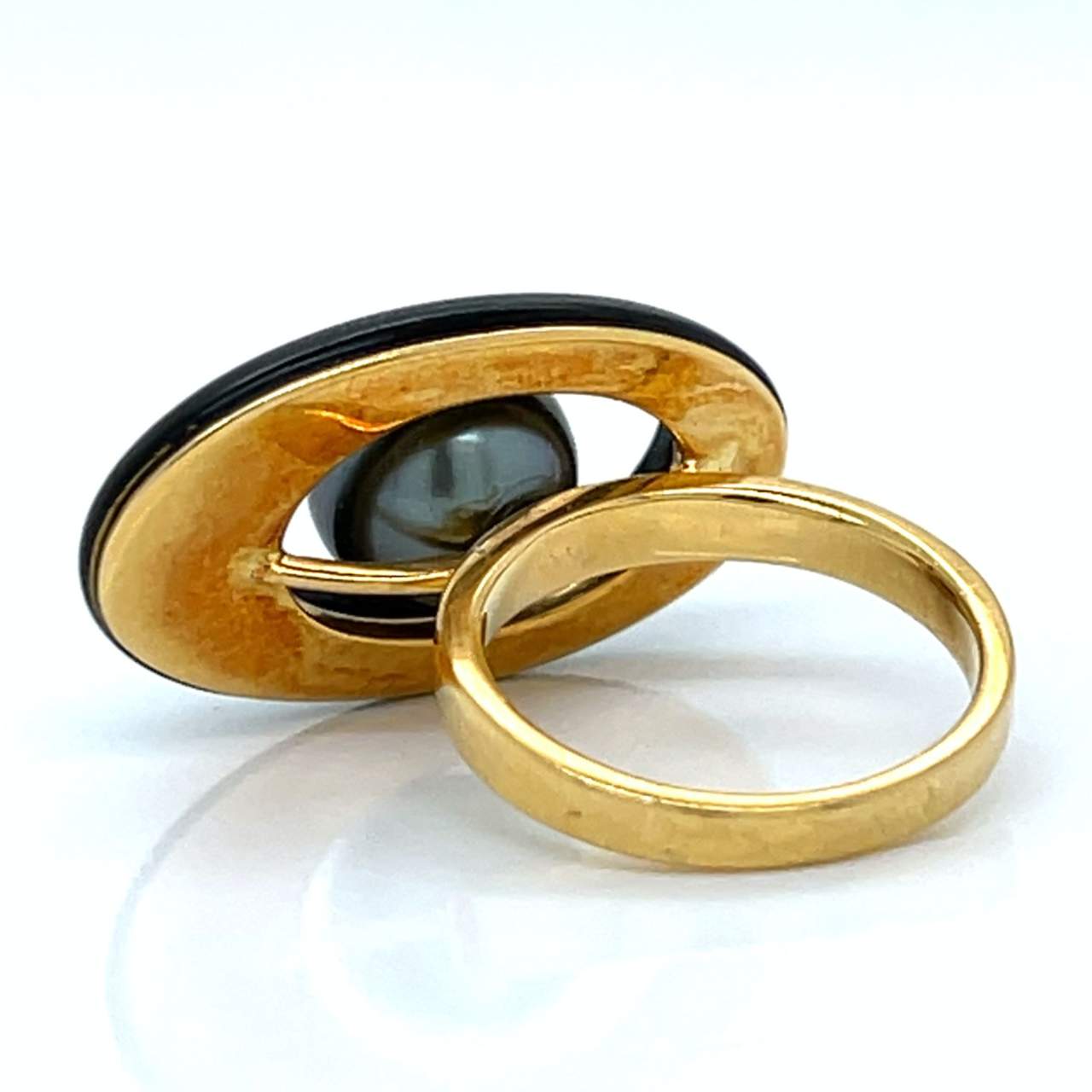 18K Yellow Gold Black Onyx, Pearl, and Diamond Ring