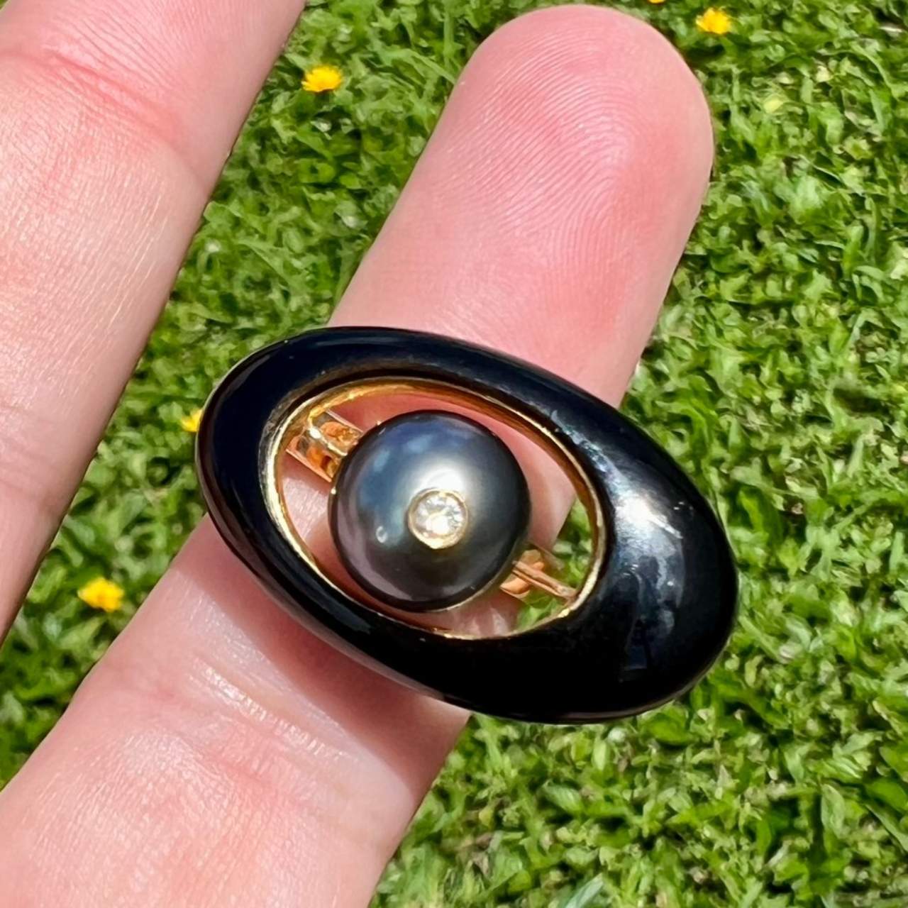 18K Yellow Gold Black Onyx, Pearl, and Diamond Ring