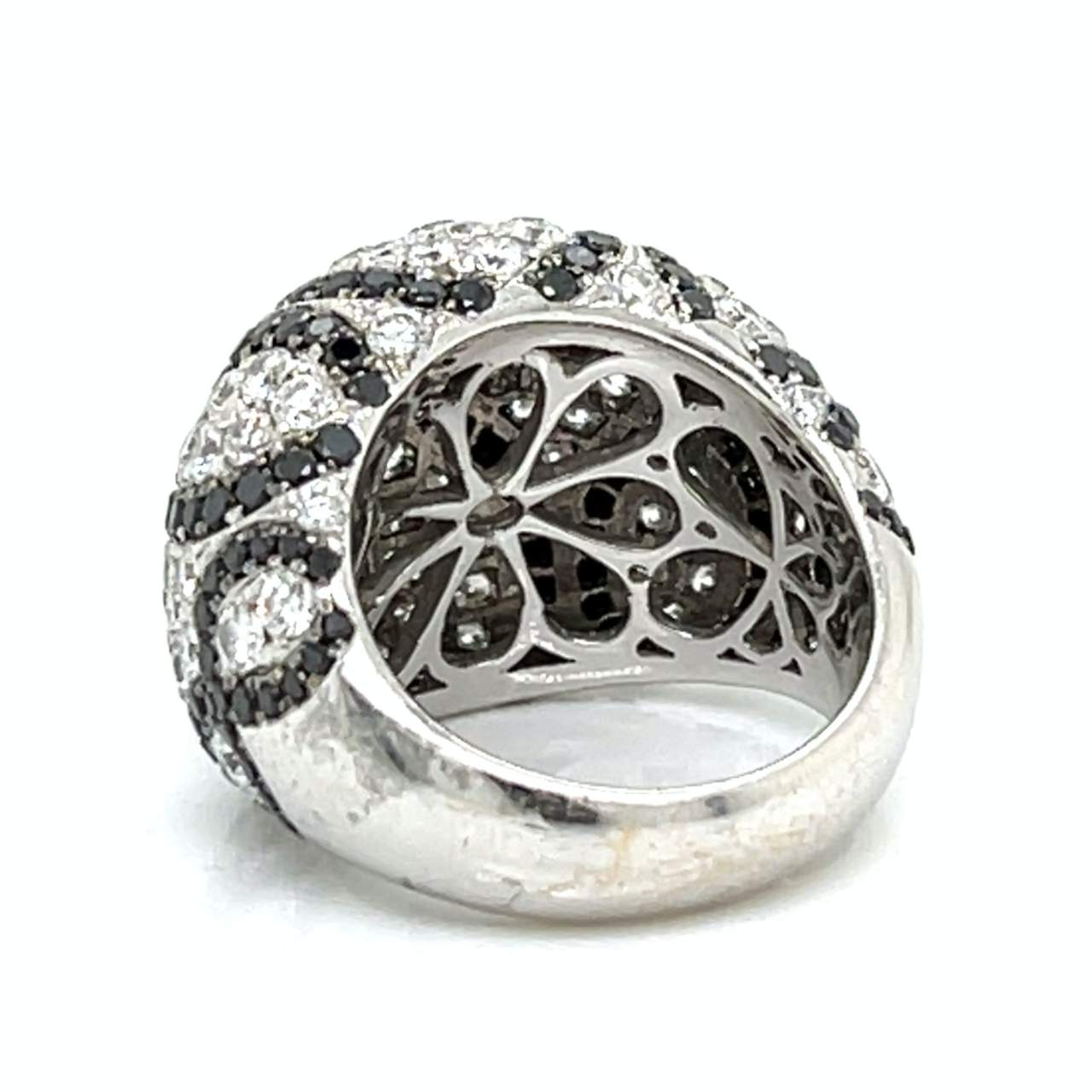 18K White Gold Black Diamond Ring