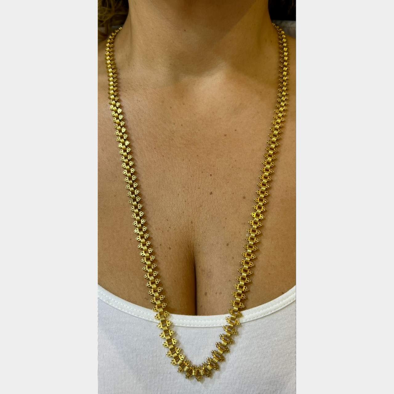 Antique 14K Yellow Gold Necklace