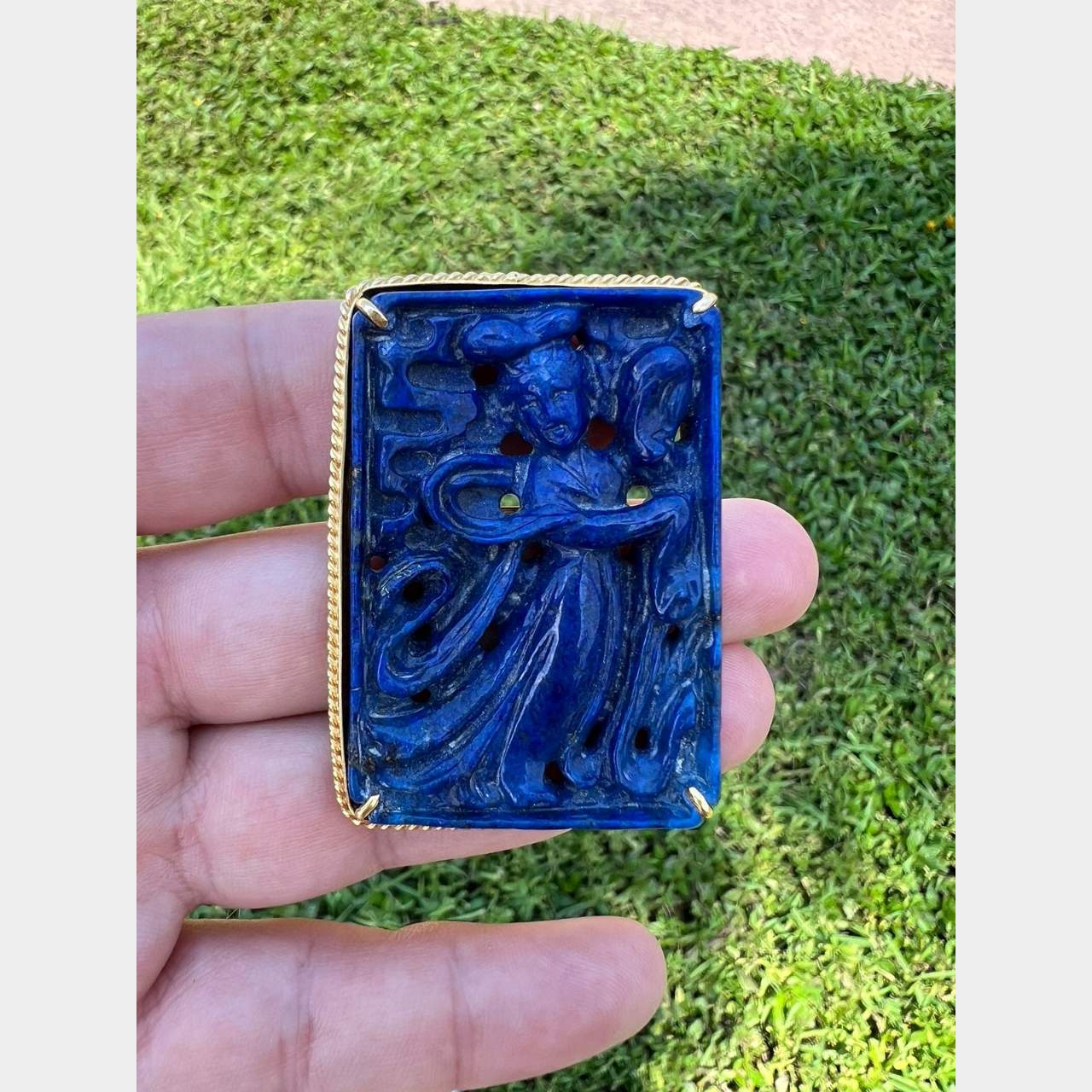 1960’s 14K Yellow Gold Carved Lapis Lazuli Brooch