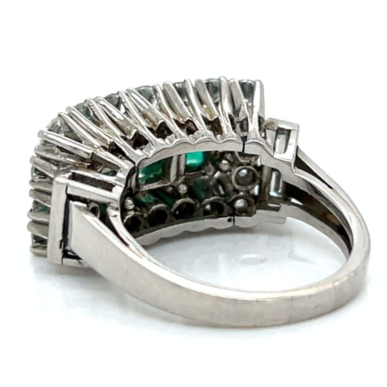 Art Deco Platinum Colombian Emerald & Diamond Ring