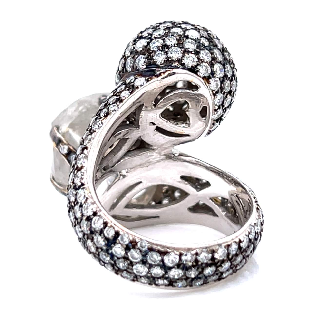 18K White Gold 28.00 Ct. Diamond Cocktail Ring