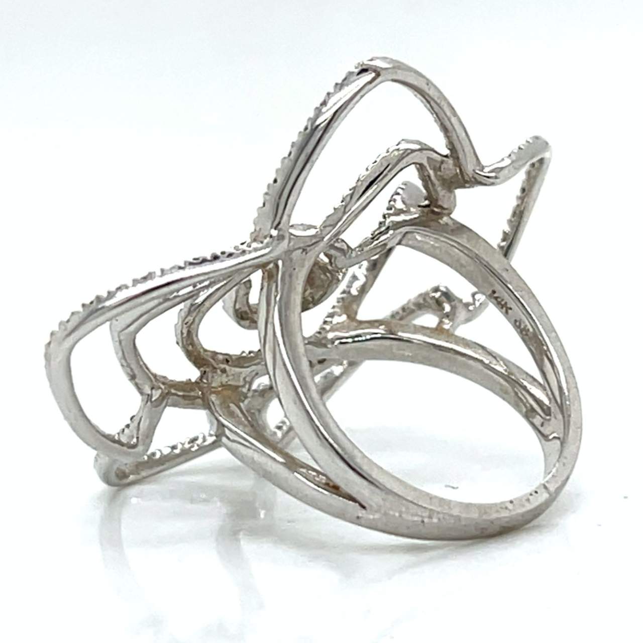 14K White Gold Diamond Flower Ring