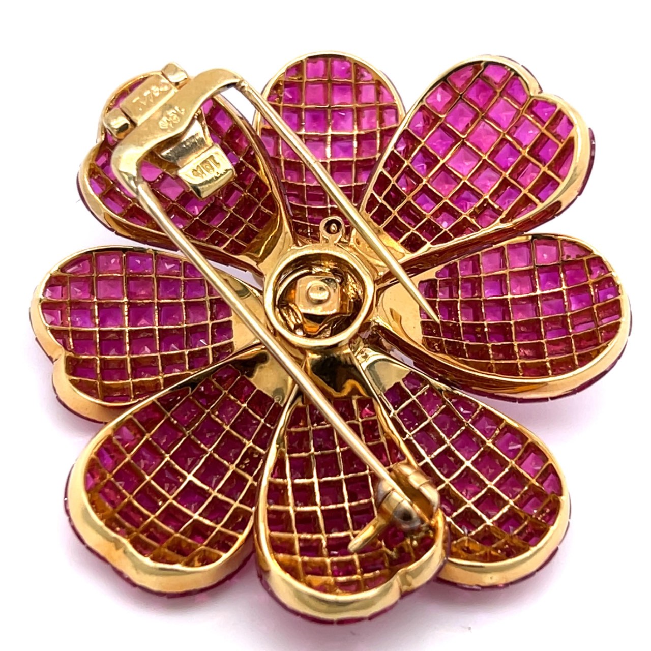 18K Yellow Gold Ruby & Diamond Flower Brooch